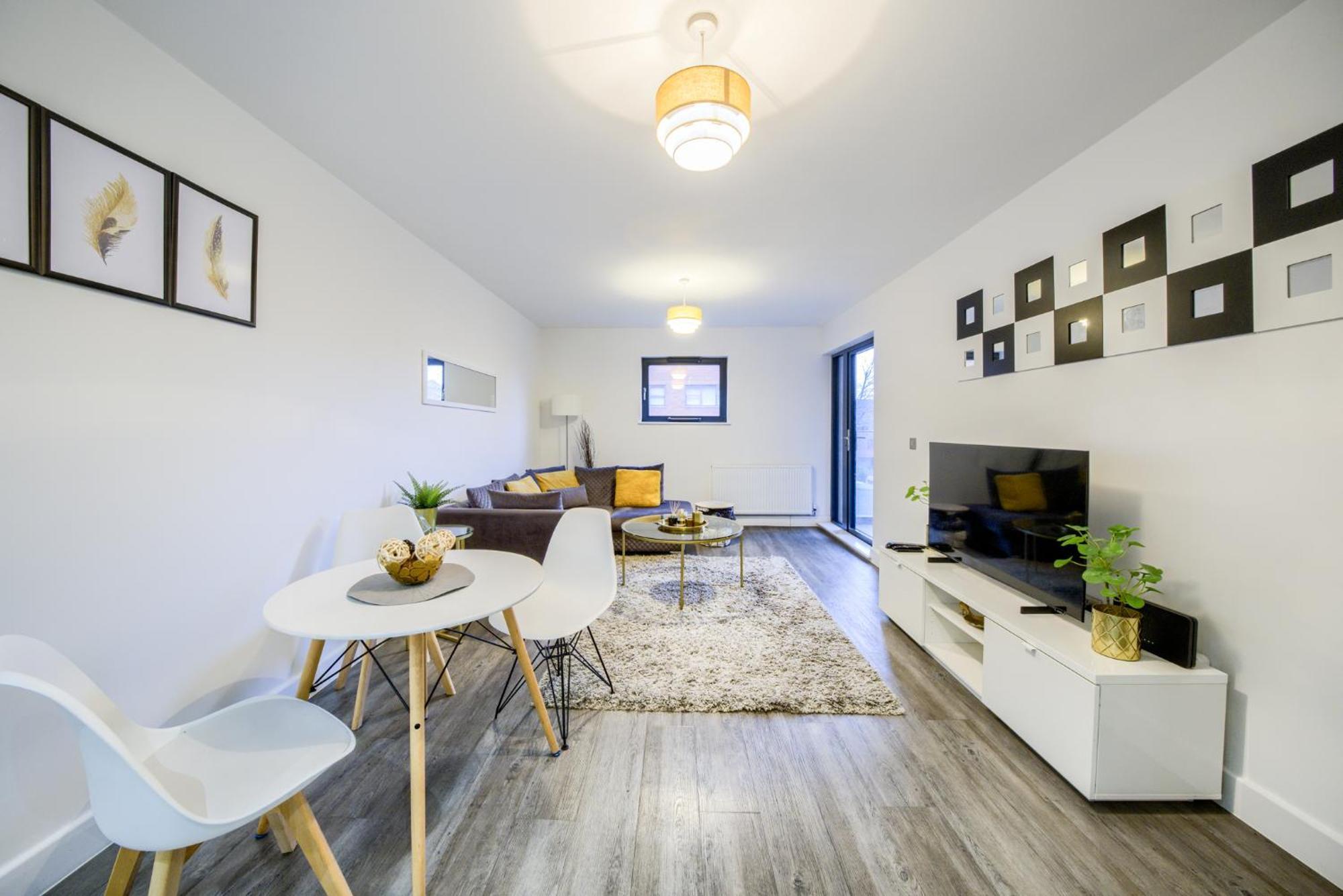 Modern 2 Bed Apartment With Central Location Birmingham Bagian luar foto