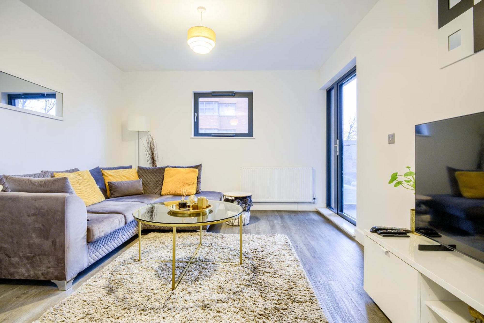 Modern 2 Bed Apartment With Central Location Birmingham Bagian luar foto