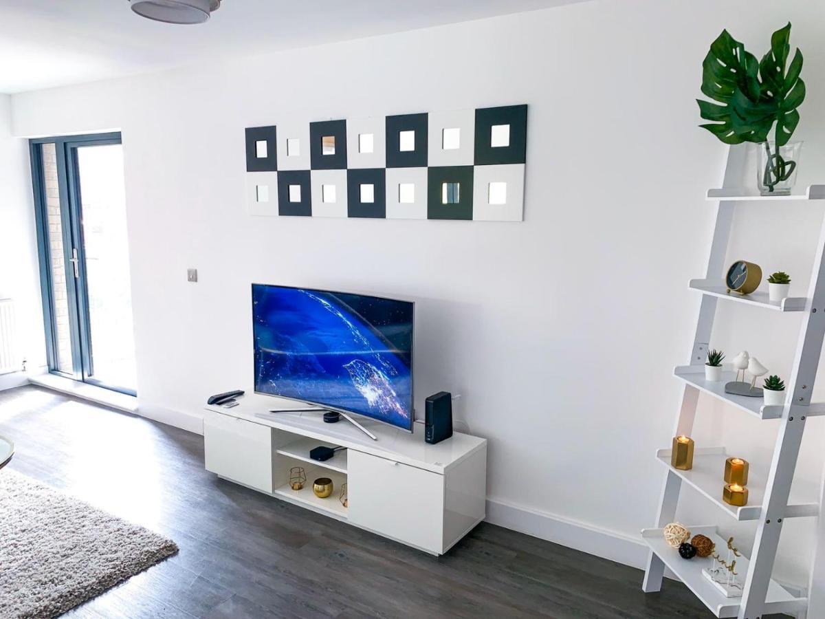 Modern 2 Bed Apartment With Central Location Birmingham Bagian luar foto
